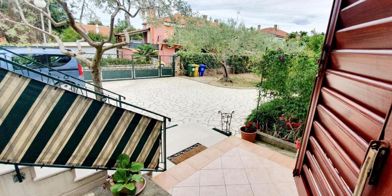 Cecillia Mare Apartments Rovinj Bagian luar foto