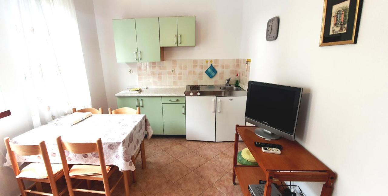 Cecillia Mare Apartments Rovinj Bagian luar foto