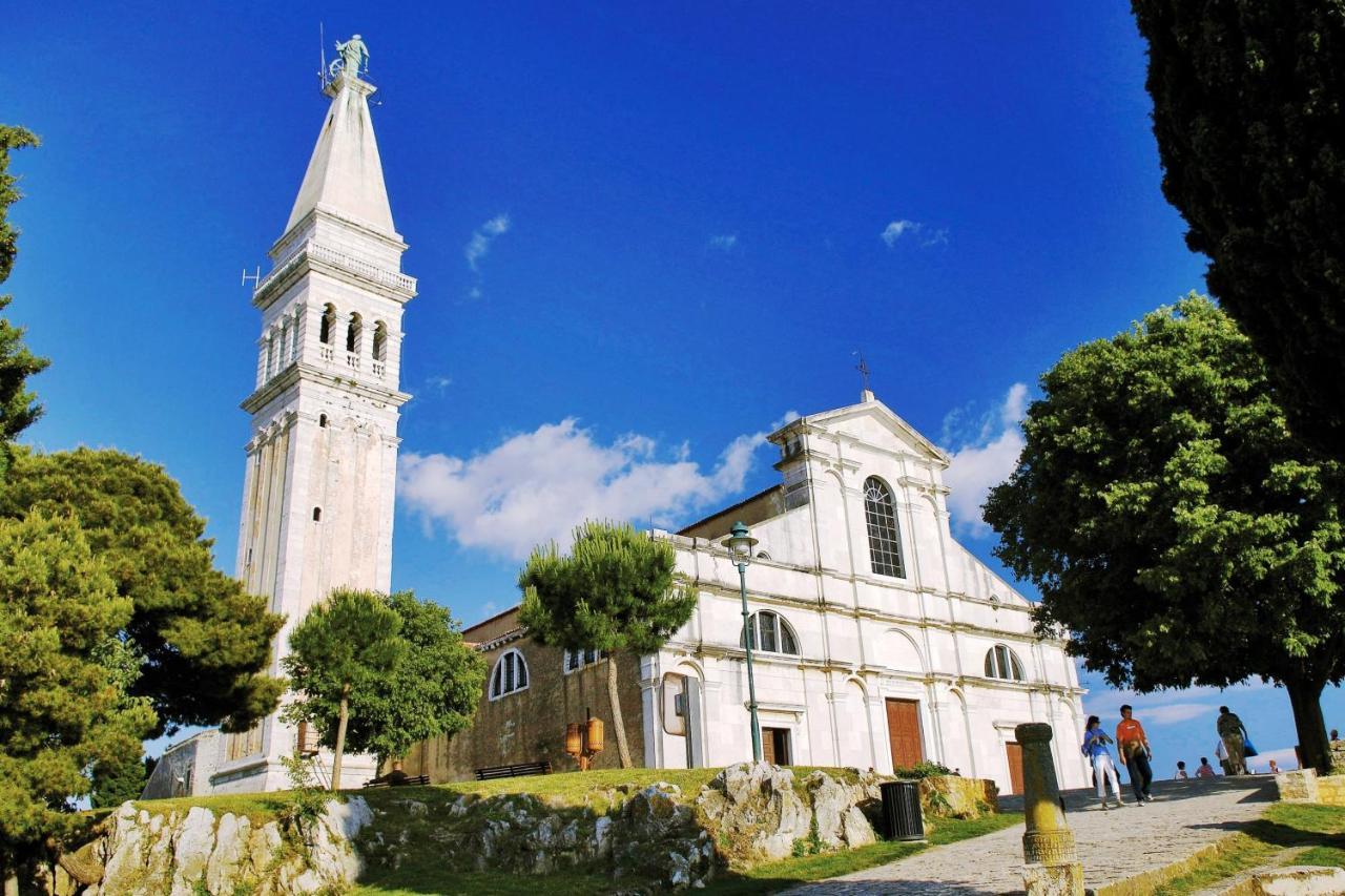 Cecillia Mare Apartments Rovinj Bagian luar foto