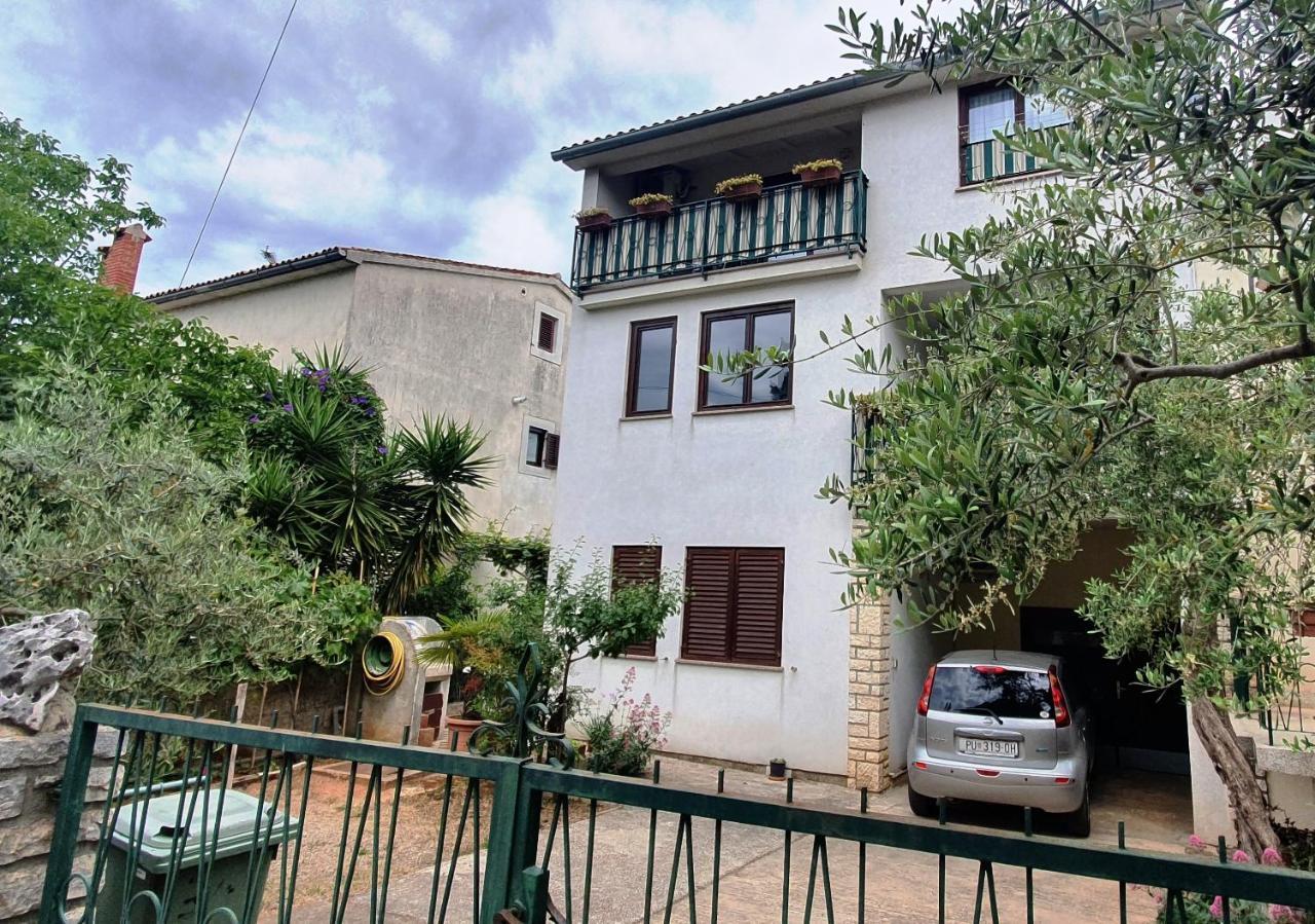 Cecillia Mare Apartments Rovinj Bagian luar foto