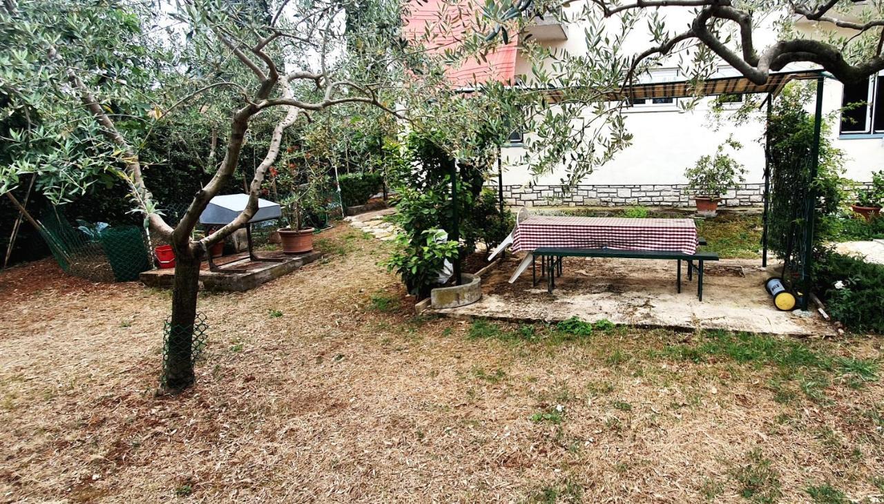 Cecillia Mare Apartments Rovinj Bagian luar foto