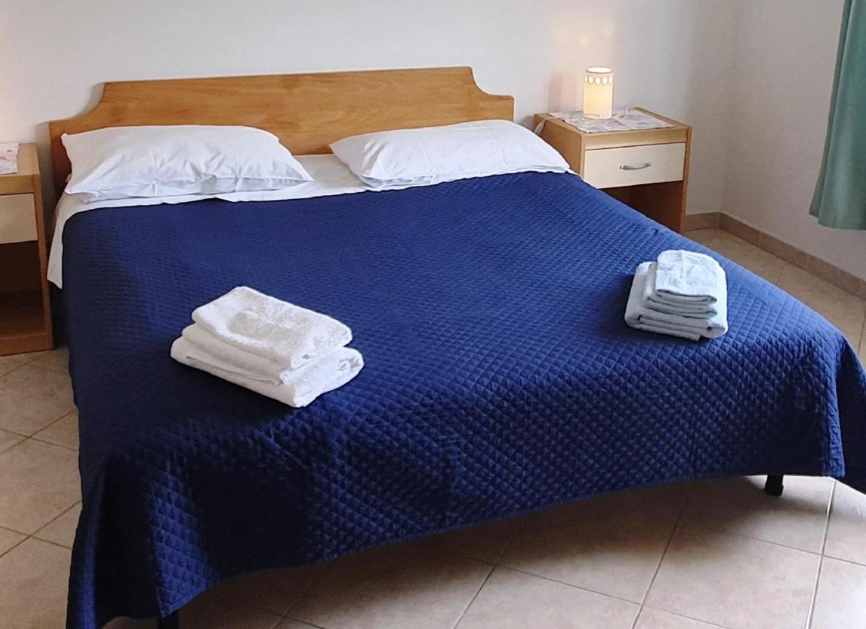 Cecillia Mare Apartments Rovinj Bagian luar foto