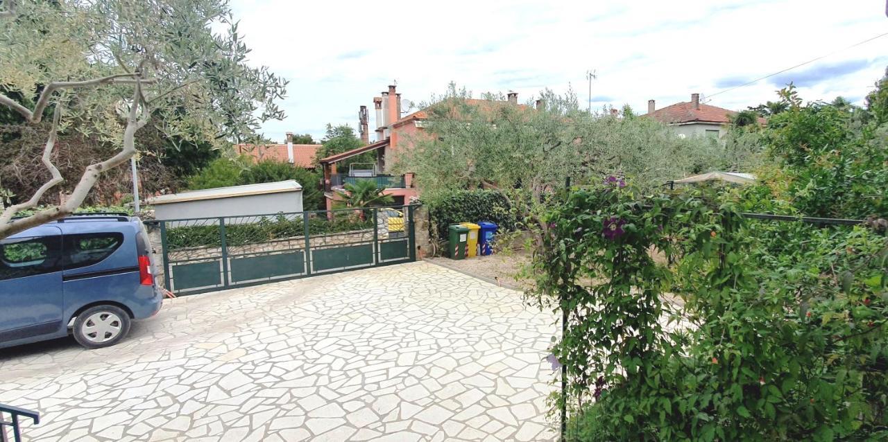 Cecillia Mare Apartments Rovinj Bagian luar foto
