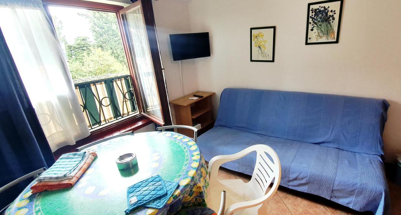 Cecillia Mare Apartments Rovinj Bagian luar foto